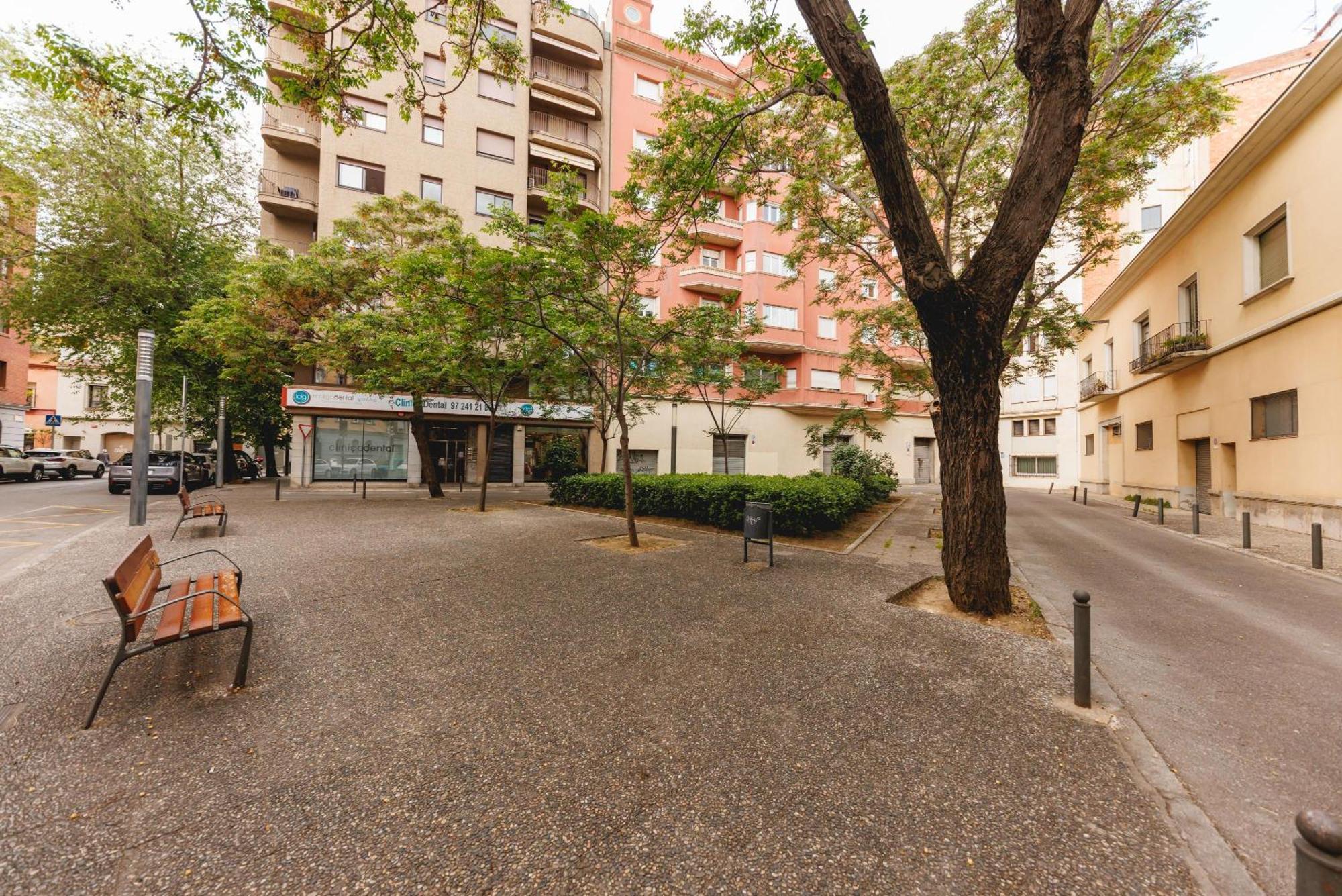 Bravissimo Turbau Entresol A, With 3 Bedrooms Appartement Gerona