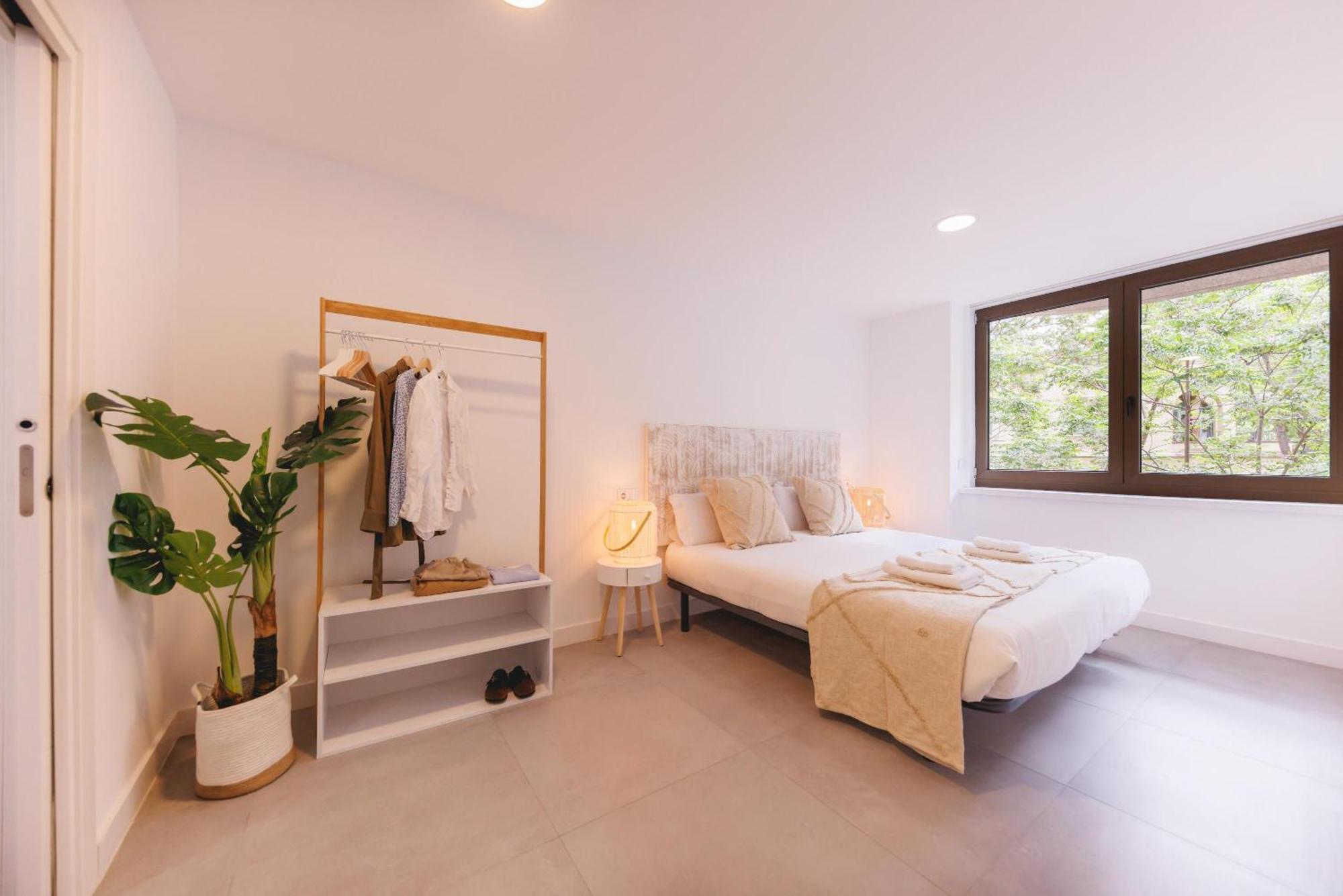 Bravissimo Turbau Entresol A, With 3 Bedrooms