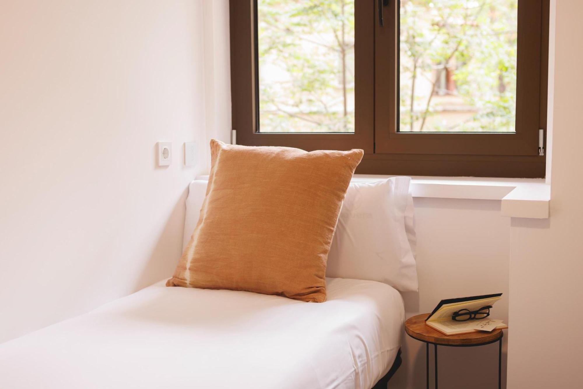 Apartment Bravissimo Turbau Entresol A, With 3 Bedrooms Girona